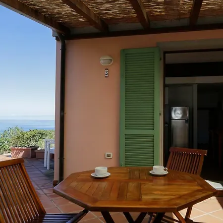 Patresi Mare Appartement